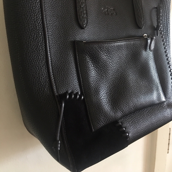 SOLD - COACH RIP AND REPAIR BLACK LEATHER TOTE BAG - Picture 3 of 8